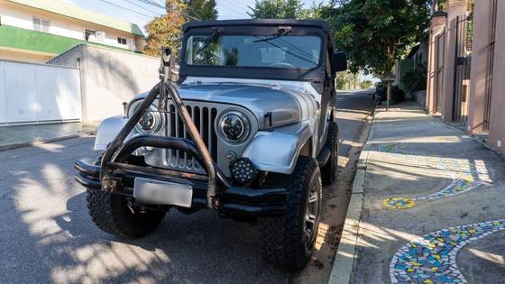 FORD JEEP CJ-5 FORD JEEP CJ-5